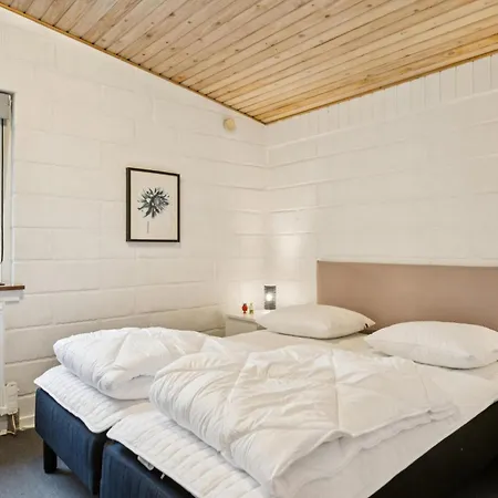 Charming Older, Partially Renovated House In Scenic Nature At Lyngsbaek