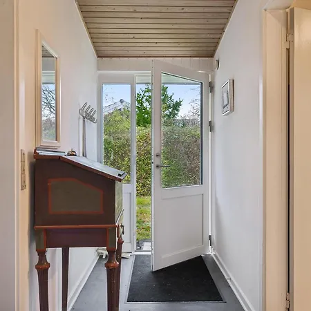Nyaraló Charming Older, Partially Renovated House In Scenic Nature At Lyngsbaek Ebeltoft